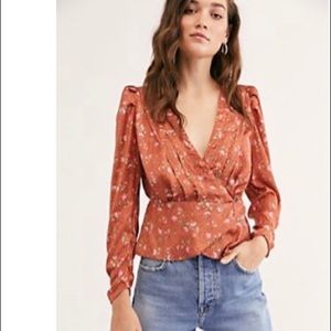 Bohemian, feminine and sexy blouse
